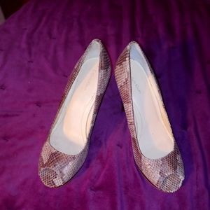 CALVIN KLEIN PEEP TOE PUMPS